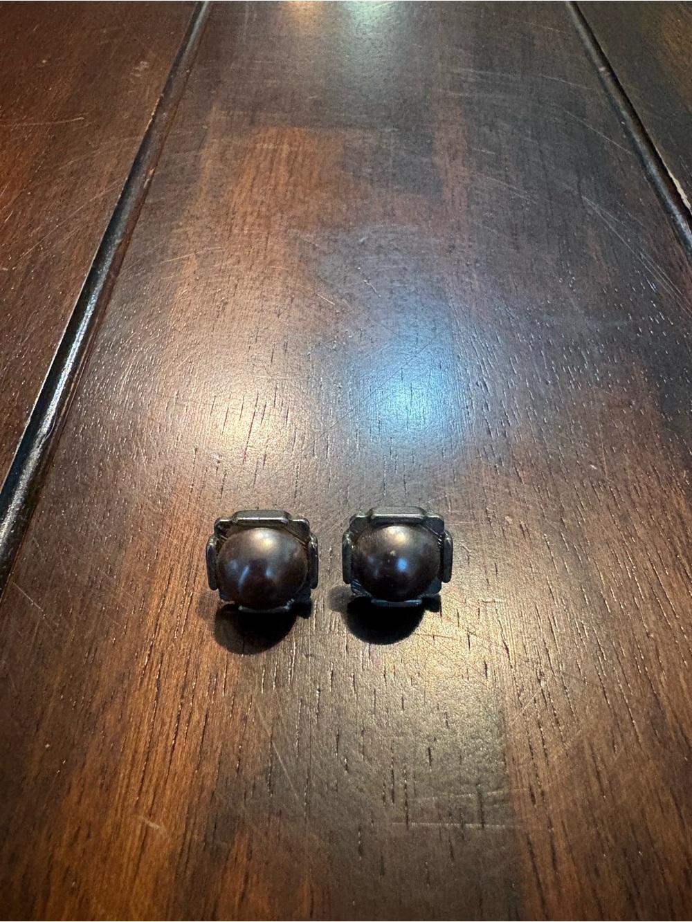 Black Pearl-Style Stud Earrings